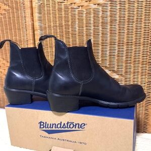 Blundstone 1671 heeled Chelsea boot AU/UK 4